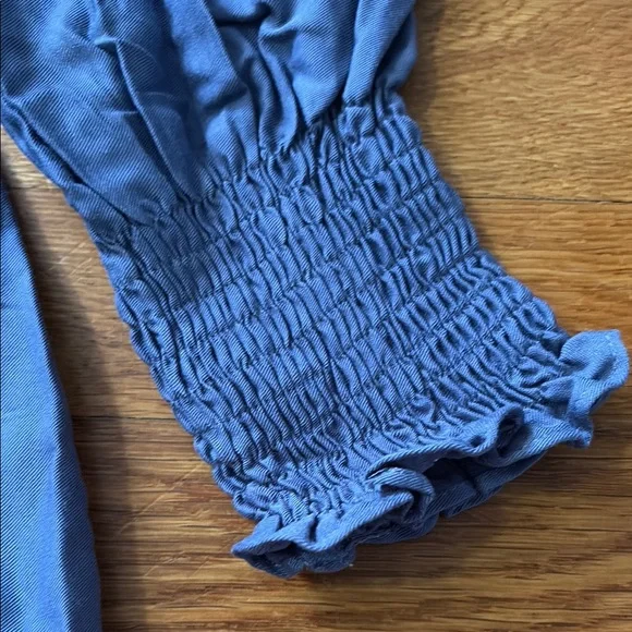 Casual Blue Tiered Sundress with Bishop Sleeves - Picture 4 of 4